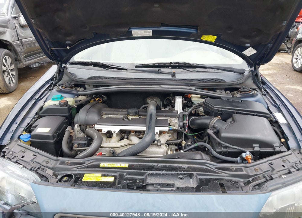 2004 VOLVO XC70 2.5T VIN: YV1SZ59H041139883