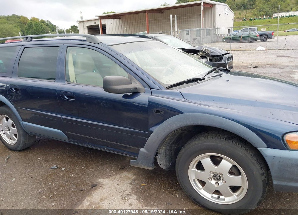 2004 VOLVO XC70 2.5T VIN: YV1SZ59H041139883