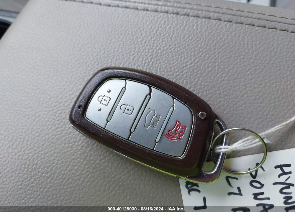 2016 HYUNDAI SONATA HYBRID VIN: KMHE24L12GA015417