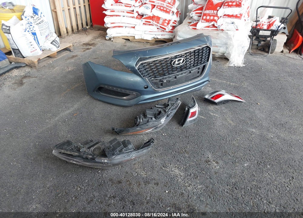 2016 HYUNDAI SONATA HYBRID VIN: KMHE24L12GA015417
