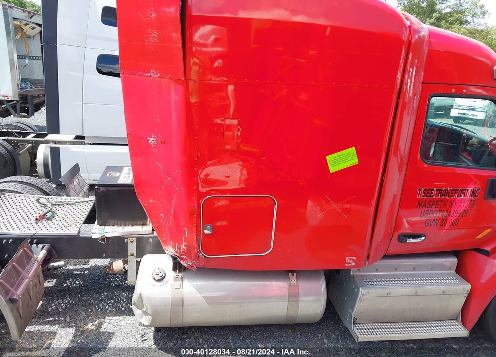 2016 PETERBILT 579 VIN: 1XPBDP9X0GD300936