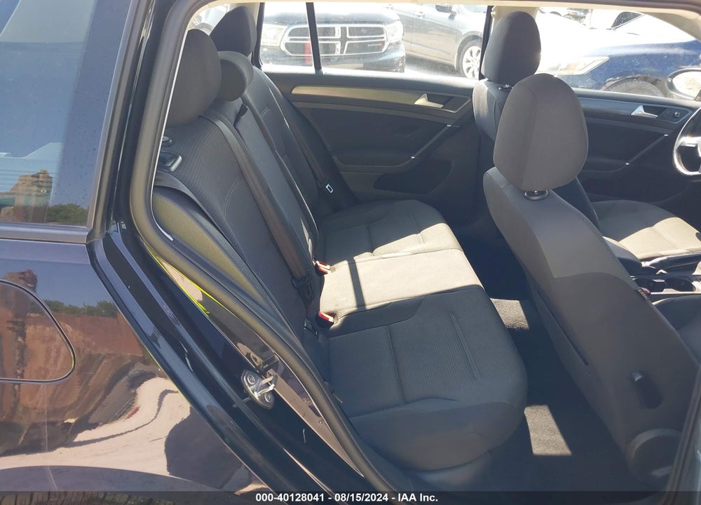 2019 VOLKSWAGEN GOLF SPORTWAGEN 1.8T S VIN: 3VW117AU7KM510404