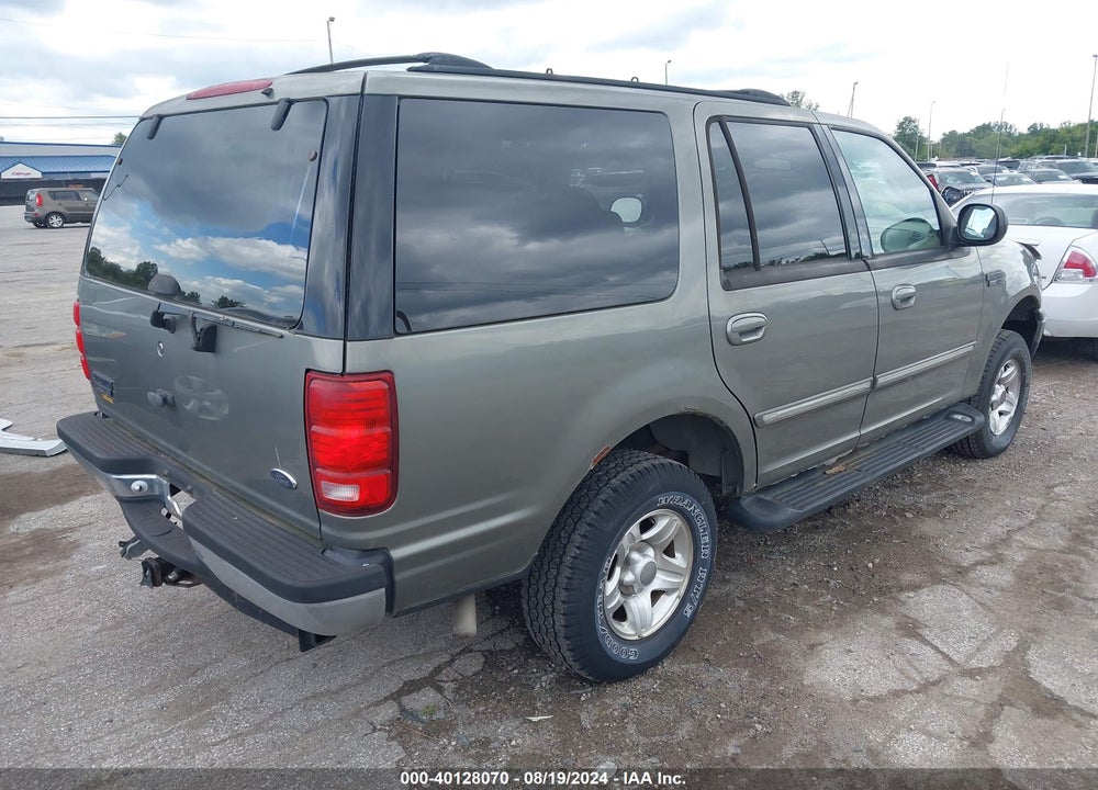 1999 FORD EXPEDITION XLT VIN: 1FMRU1869XLB90394