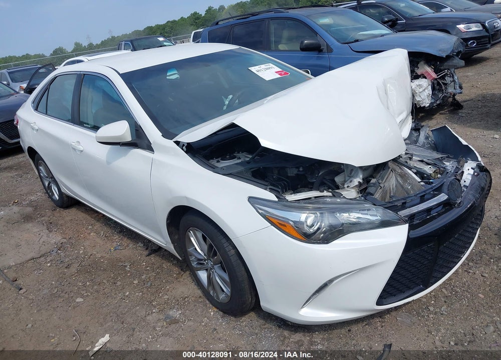 2015 TOYOTA CAMRY SE VIN: 4T1BF1FK3FU071616