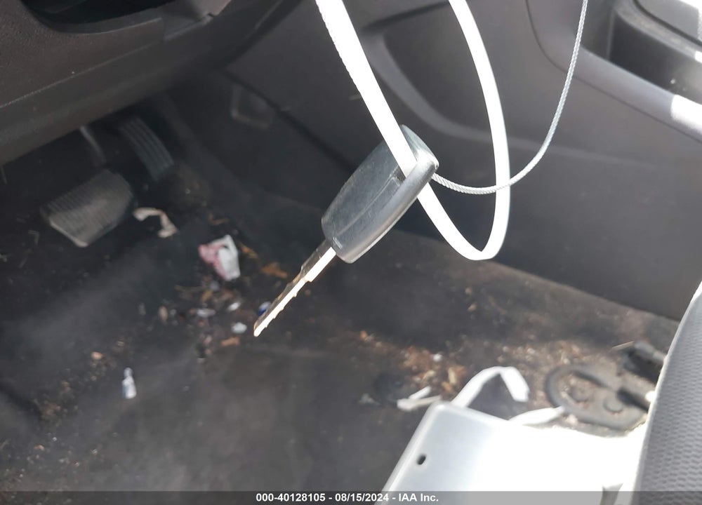 2013 FORD FOCUS SE VIN: 1FADP3K29DL186922