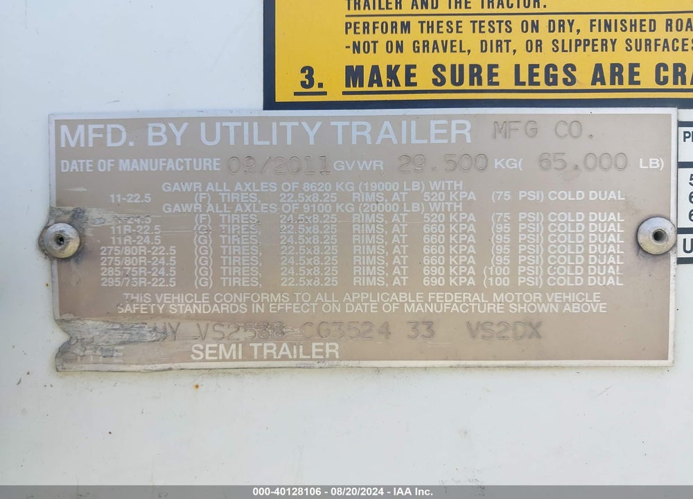 2012 UTILITY TRAILER MFG --- VIN: 1UYVS2538CG352433
