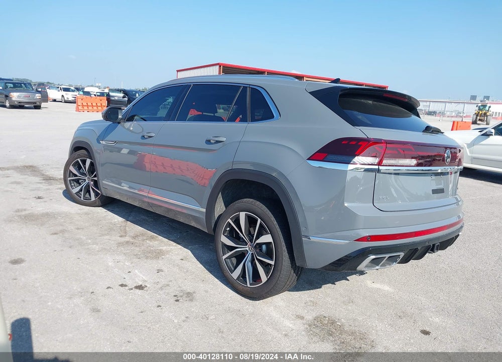2024 VOLKSWAGEN ATLAS CROSS SPORT 2.0T SEL PREMIUM R-LINE VIN: 1V2FE2CA5RC245527