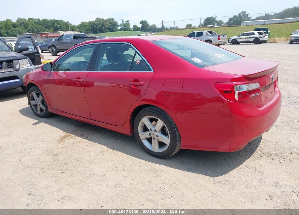 2014 TOYOTA CAMRY SE VIN: 4T1BF1FK4EU727062