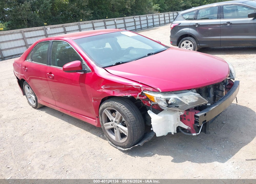 2014 TOYOTA CAMRY SE VIN: 4T1BF1FK4EU727062