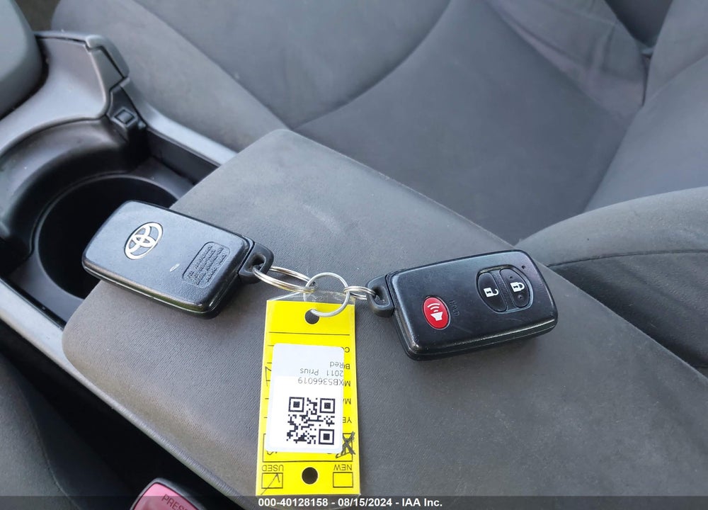 2011 TOYOTA PRIUS THREE VIN: JTDKN3DU9B5366019