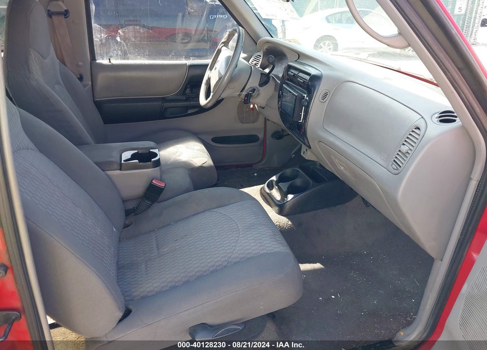 2002 MAZDA B3000 DS VIN: 4F4YR16V62TM24471
