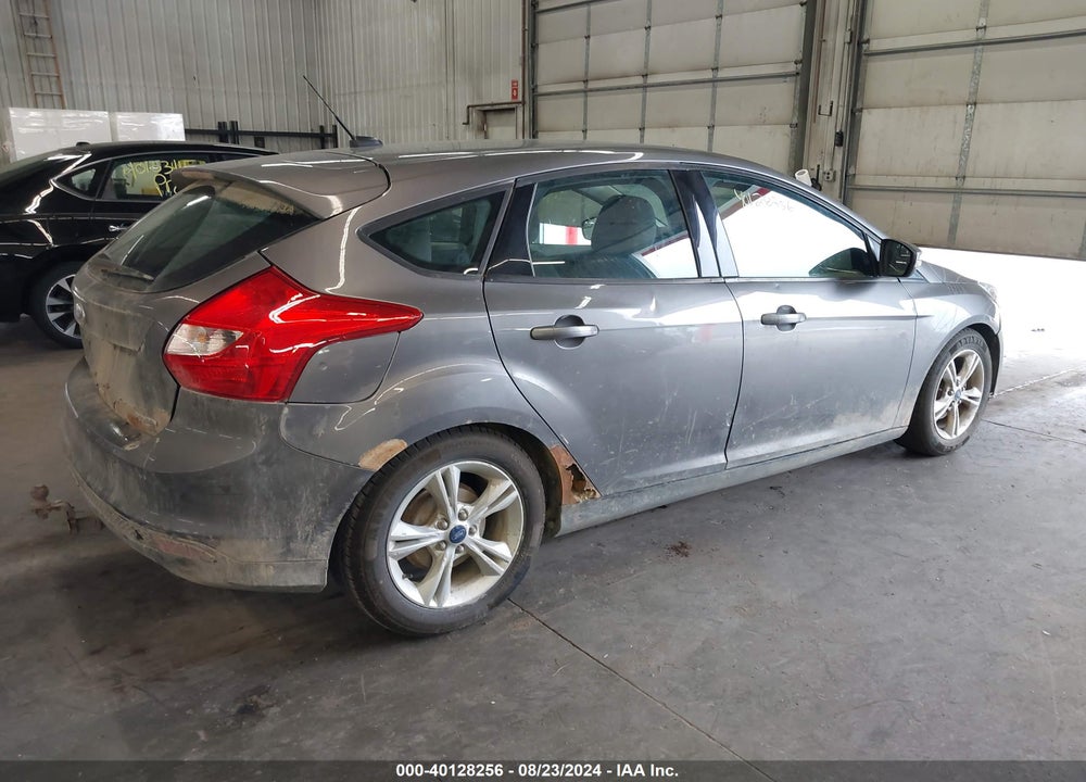 2014 FORD FOCUS SE VIN: 1FADP3K28EL281621