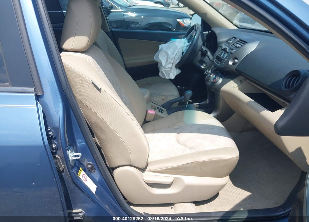 2011 TOYOTA RAV4 VIN: JTMZF4DV9B5037332