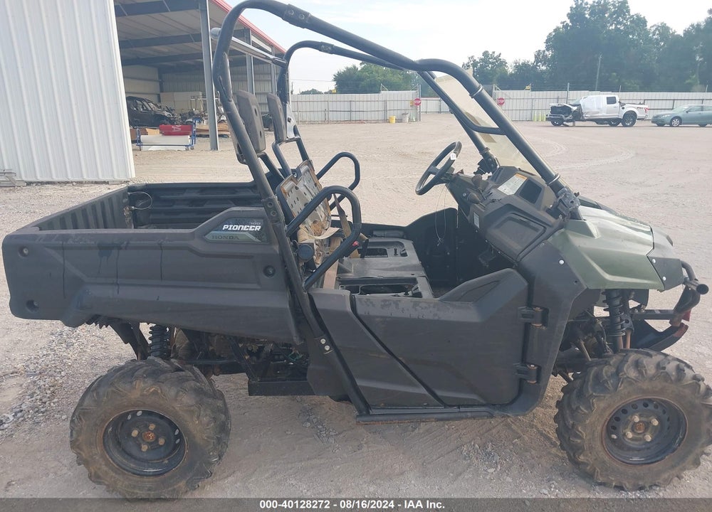 2018 HONDA SXS700 M2 VIN: 1HFVE0292J4402539