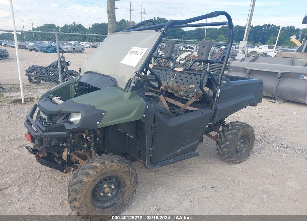 2018 HONDA SXS700 M2 VIN: 1HFVE0292J4402539