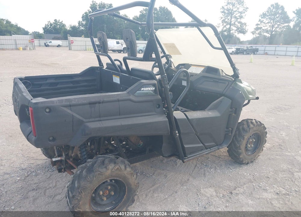 2018 HONDA SXS700 M2 VIN: 1HFVE0292J4402539