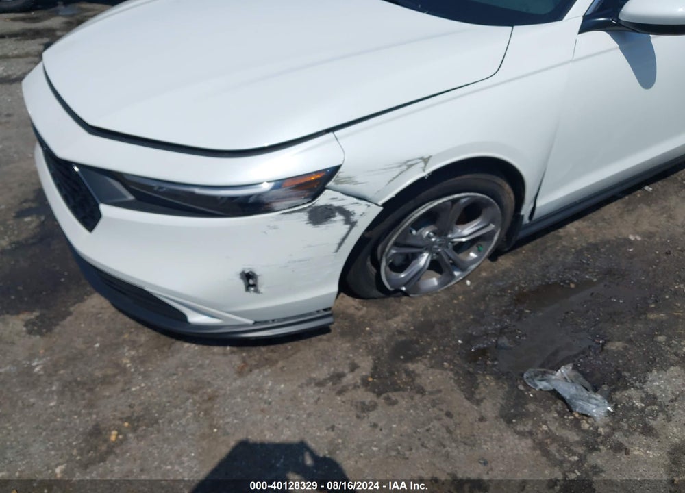 2024 HONDA ACCORD EX VIN: 1HGCY1F34RA044718