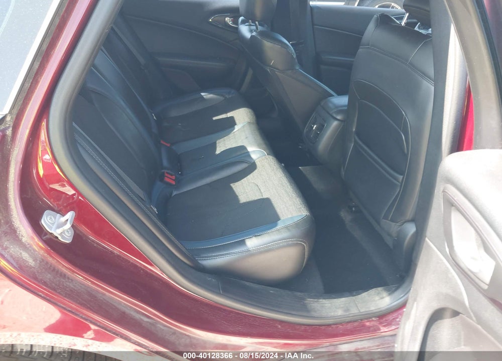 2015 CHRYSLER 200 S VIN: 1C3CCCDG9FN615739