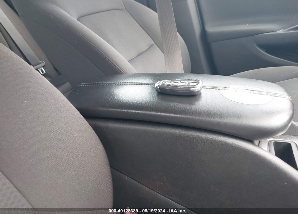 2018 CHEVROLET MALIBU LT VIN: 1G1ZD5ST4JF159577