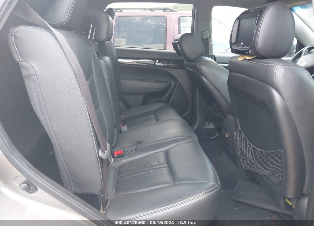 2011 KIA SORENTO EX V6 VIN: 5XYKUDA26BG058583