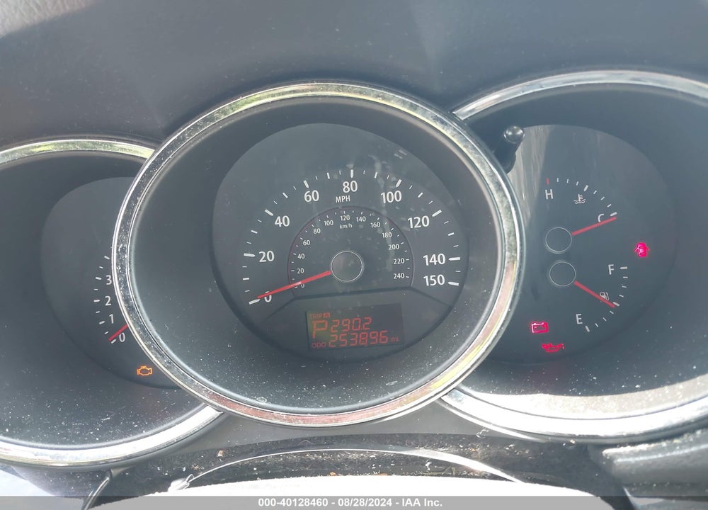 2011 KIA SORENTO EX V6 VIN: 5XYKUDA26BG058583