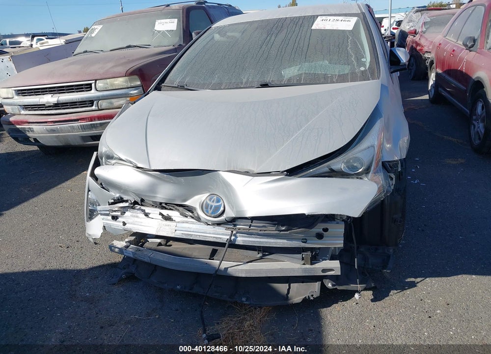 2018 TOYOTA PRIUS THREE TOURING VIN: JTDKARFU9J3058645