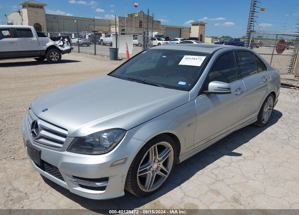 2012 MERCEDES-BENZ C 250 LUXURY/SPORT VIN: WDDGF4HB1CA632665