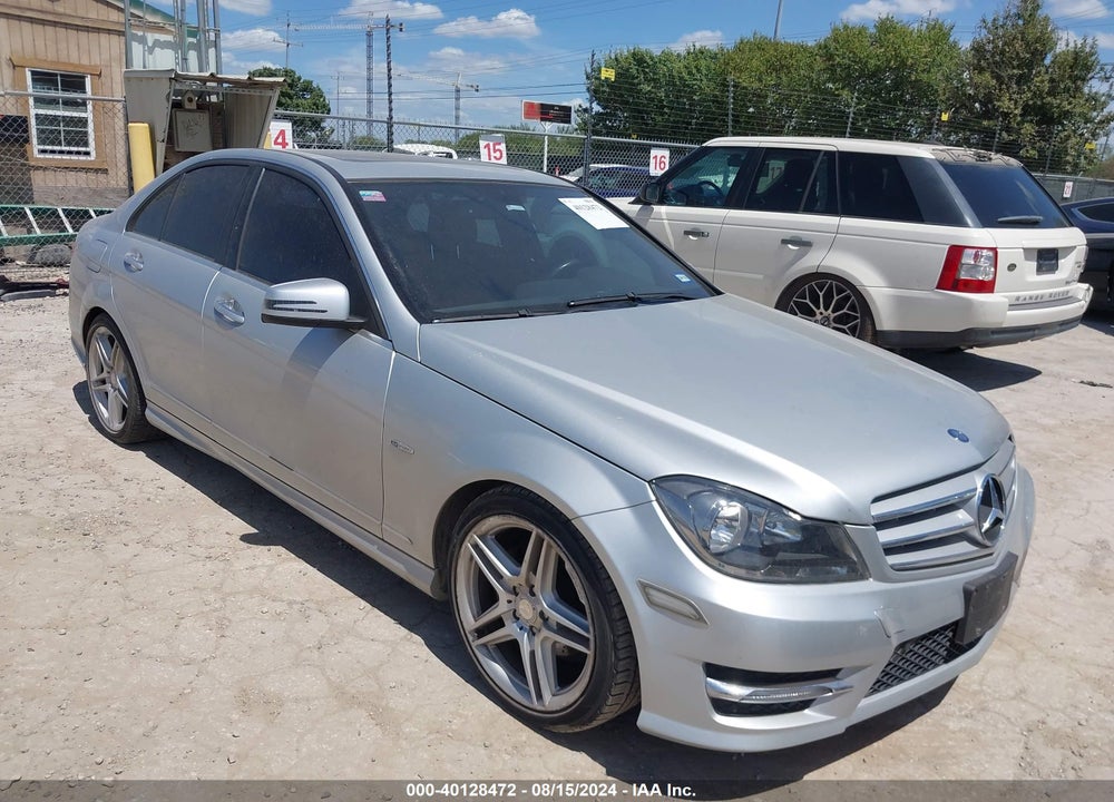2012 MERCEDES-BENZ C 250 LUXURY/SPORT VIN: WDDGF4HB1CA632665