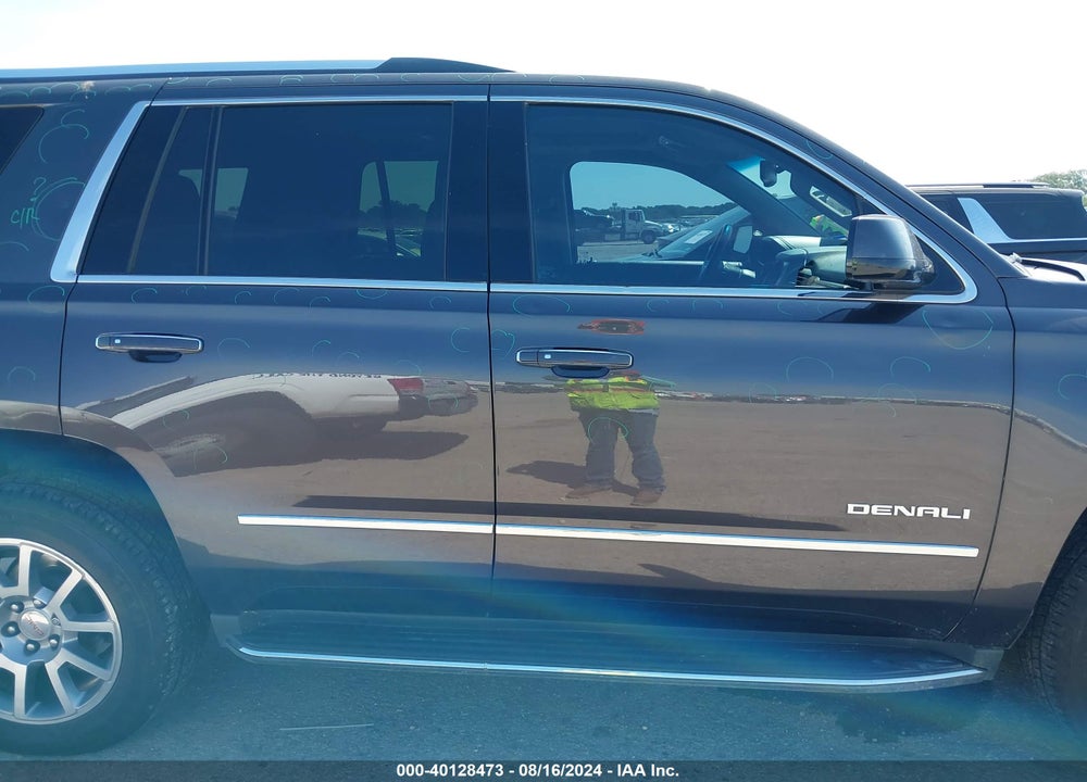 2015 GMC YUKON DENALI VIN: 1GKS1CKJ1FR714516