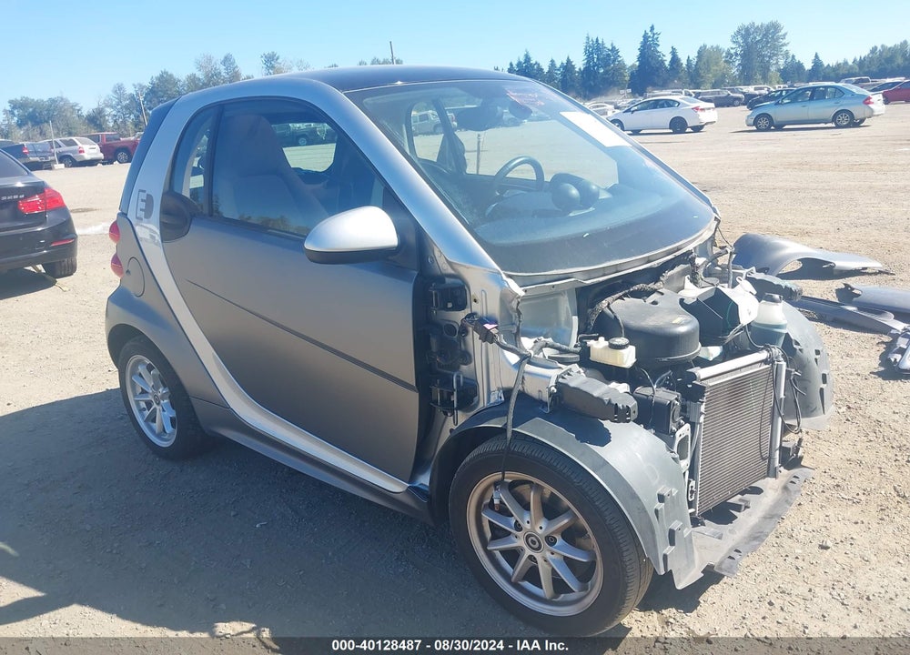 2016 SMART FORTWO ELECTRIC DRIVE PASSION VIN: WMEEJ9AA4GK844721