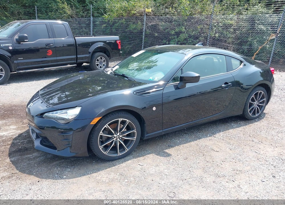 2017 TOYOTA 86 VIN: JF1ZNAA1XH9701325