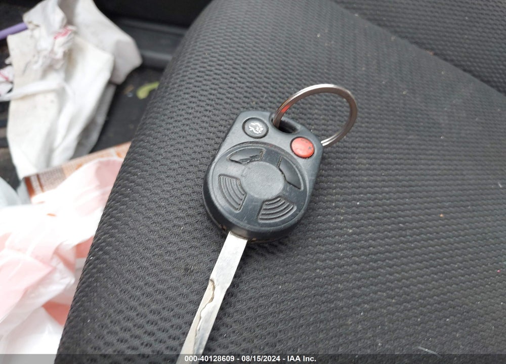 2014 FORD FOCUS SE VIN: 1FADP3F20EL405374