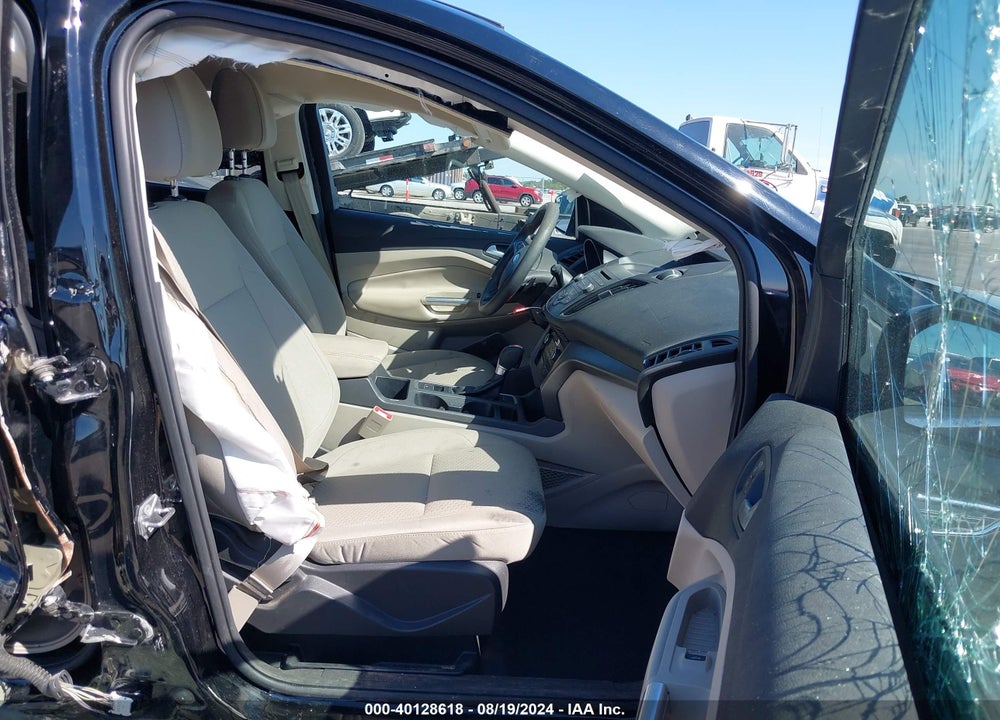 2017 FORD ESCAPE SE VIN: 1FMCU0G9XHUC52750