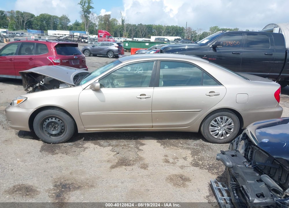 2003 TOYOTA CAMRY LE VIN: JTDBE32K430158131