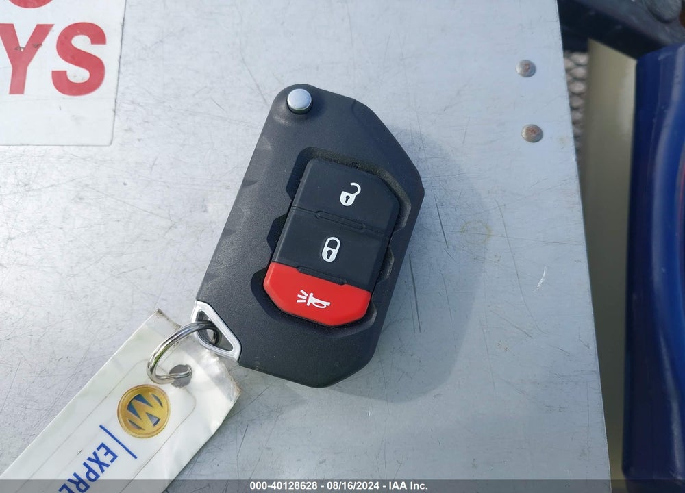 2020 JEEP WRANGLER UNLIMITED SAHARA VIN: 1C4HJXEN0LW160491