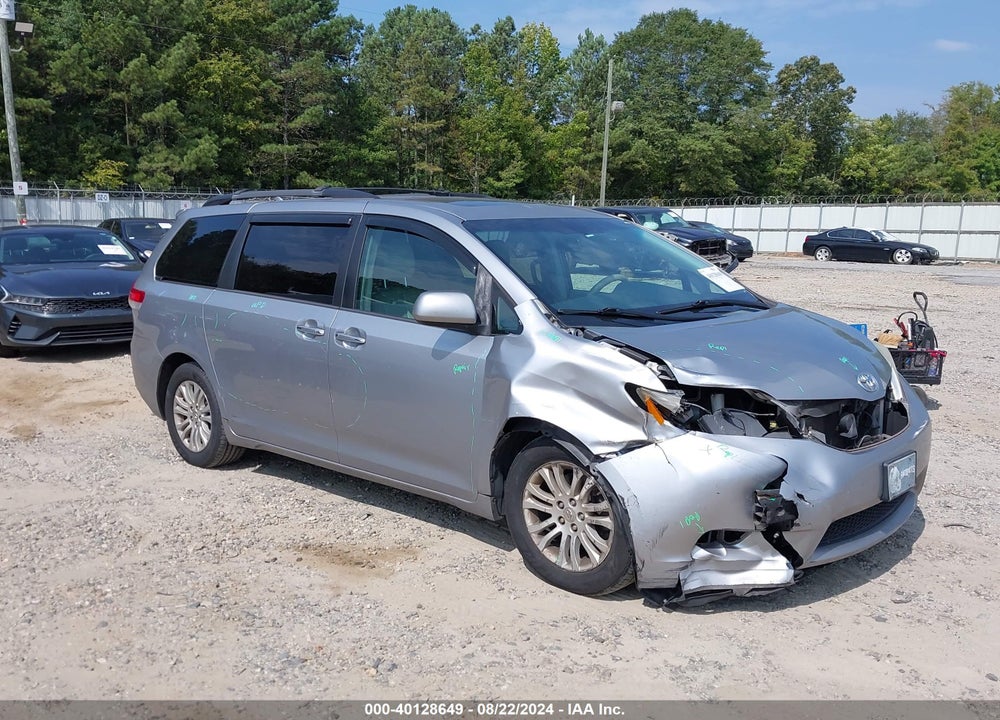 2012 TOYOTA SIENNA XLE V6 8 PASSENGER VIN: 5TDYK3DC3CS238655
