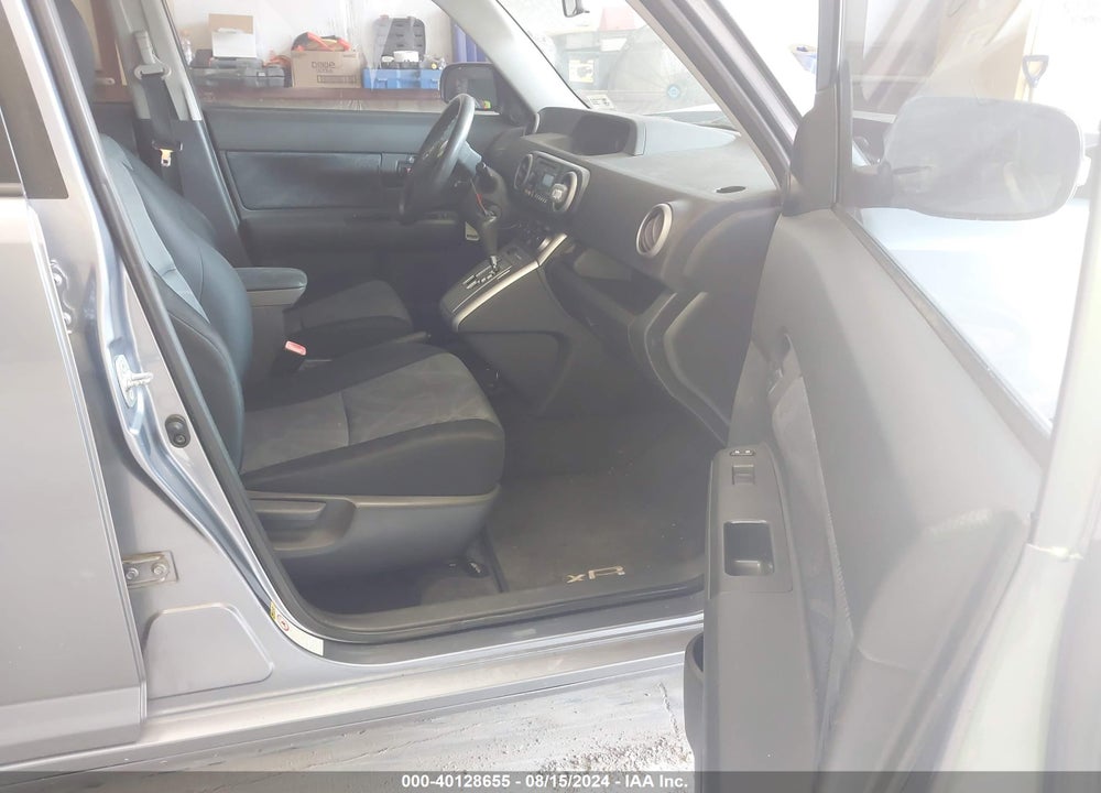 2012 SCION XB VIN: JTLZE4FEXCJ002652