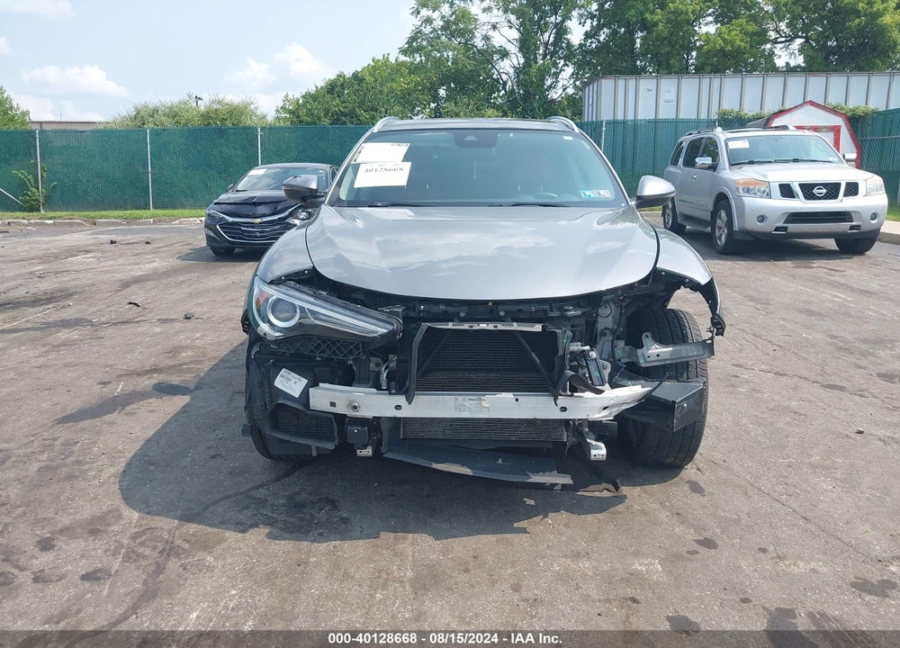 2018 ALFA ROMEO STELVIO TI VIN: ZASFAKBNXJ7B97321