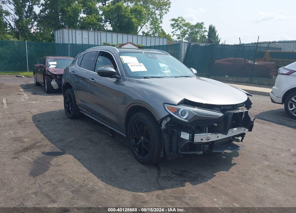2018 ALFA ROMEO STELVIO TI VIN: ZASFAKBNXJ7B97321