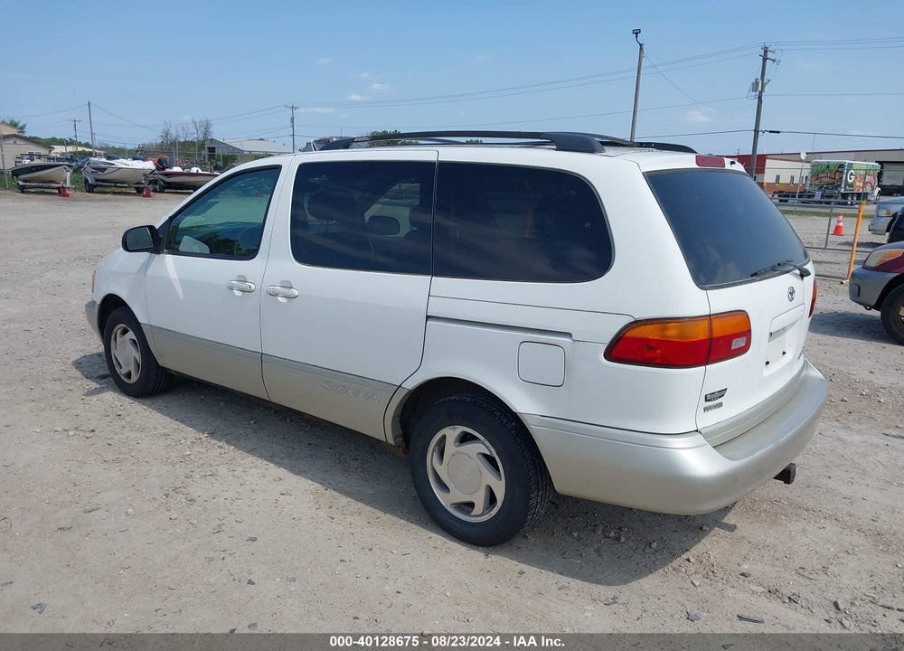 2000 TOYOTA SIENNA XLE VIN: 4T3ZF13C2YU255774