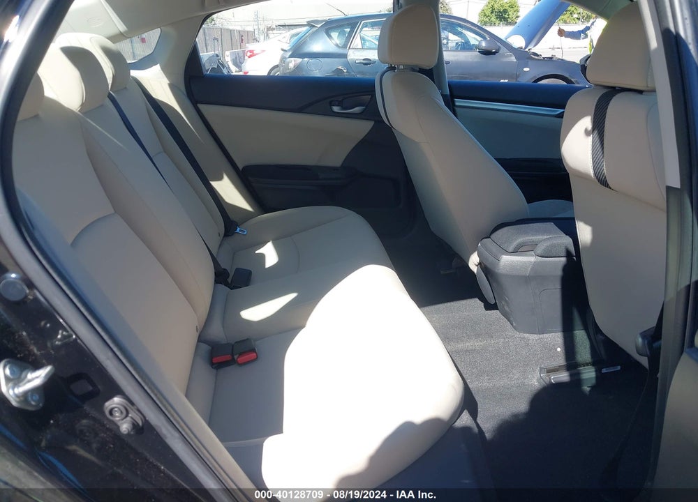 2018 HONDA CIVIC LX VIN: 2HGFC2F63JH547867