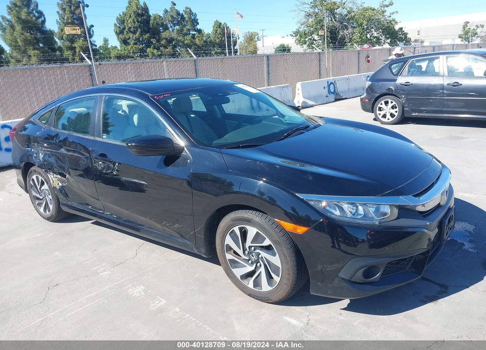 2018 HONDA CIVIC LX VIN: 2HGFC2F63JH547867