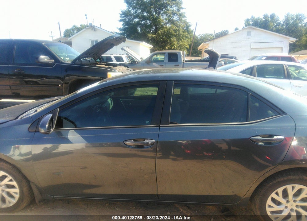 2017 TOYOTA COROLLA LE VIN: 5YFBURHE0HP696491