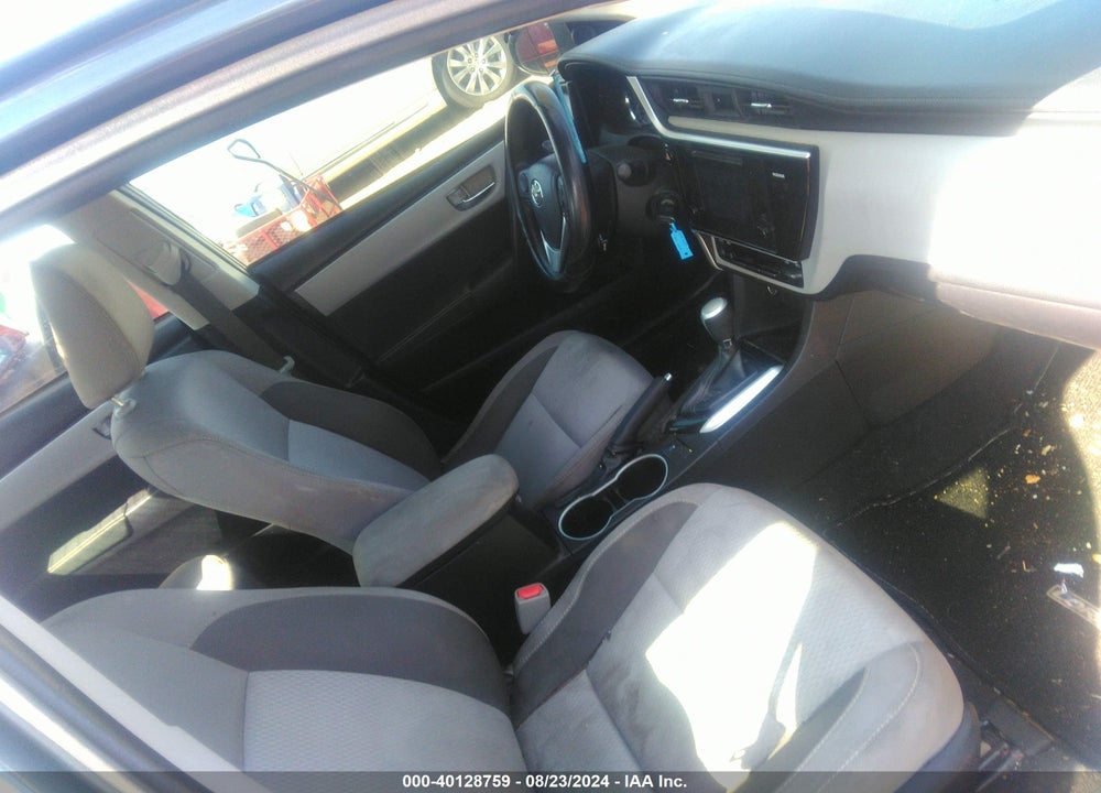 2017 TOYOTA COROLLA LE VIN: 5YFBURHE0HP696491
