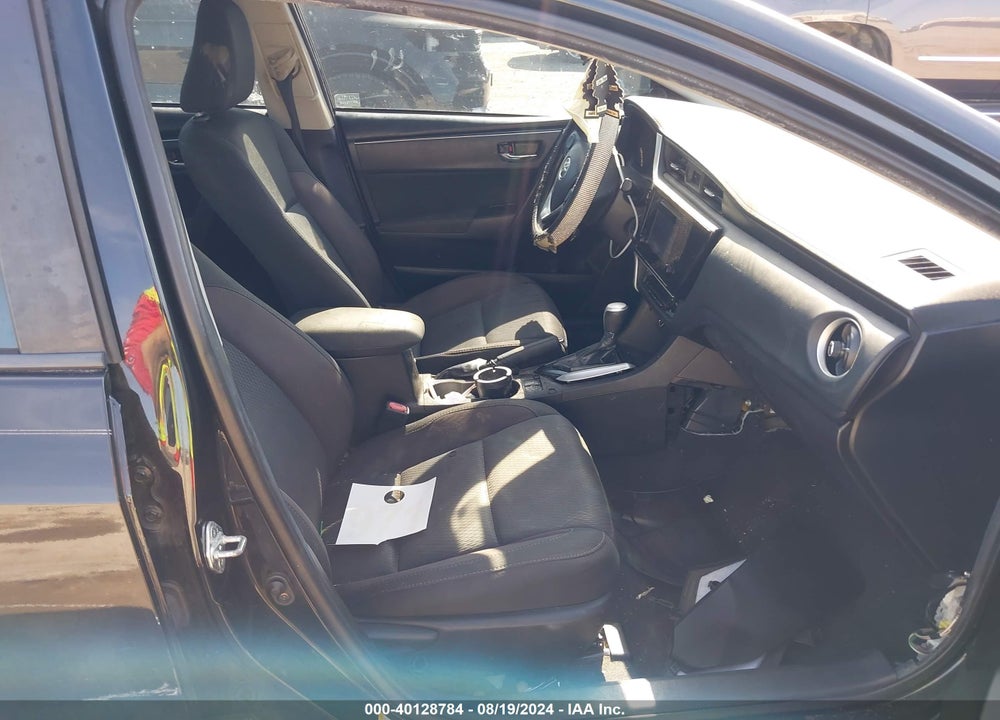 2018 TOYOTA COROLLA LE VIN: 5YFBURHE6JP783480