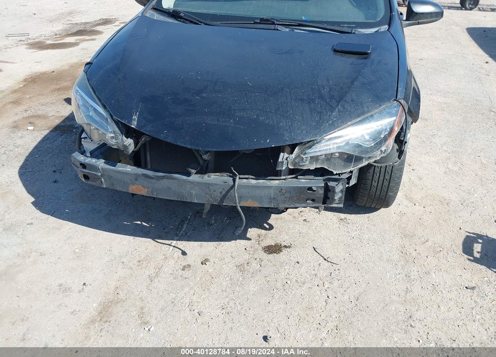 2018 TOYOTA COROLLA LE VIN: 5YFBURHE6JP783480