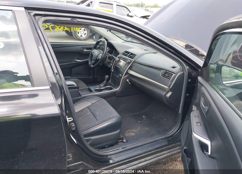 2015 TOYOTA CAMRY SE VIN: 4T1BF1FK8FU910742