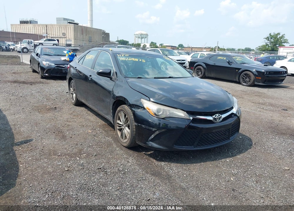 2015 TOYOTA CAMRY SE VIN: 4T1BF1FK8FU910742