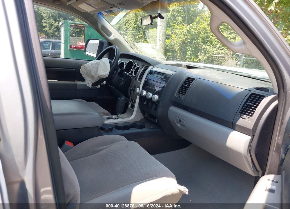 2008 TOYOTA TUNDRA SR5 5.7L V8 VIN: 5TFBV54148X043592