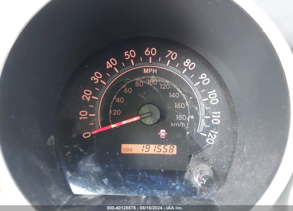 2008 TOYOTA TUNDRA SR5 5.7L V8 VIN: 5TFBV54148X043592